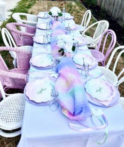 Unicorn table setting